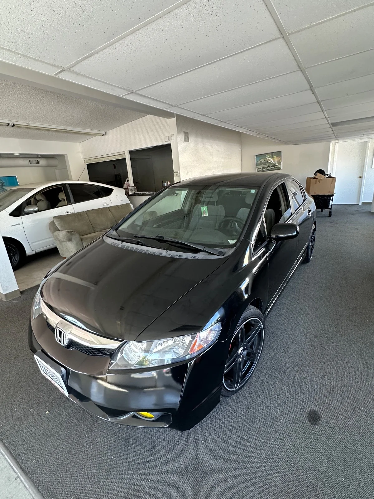 2011 Honda Civic LX Sedan — for sale at Auto Marín, Novato CA — photo 2 de 3