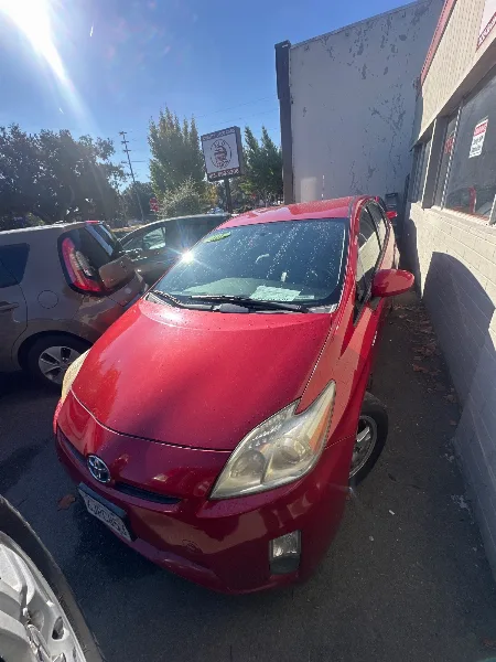 2010 Toyota Prius — carro usado en venta en Auto Marín, Novato CA — foto 1
